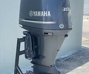 For Sale Yamaha Four Stroke 300HP Outboard Engine