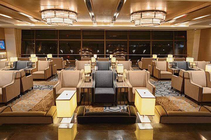 The Epitome of Sophistication: Discover the Hidden Gems of JFK Lounges